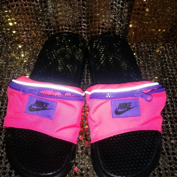 nike slipper with zipper